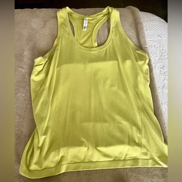 Athleta Workout Tank - Picture 1 of 1